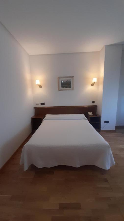 Hotel Las Moreras Leon Luaran gambar